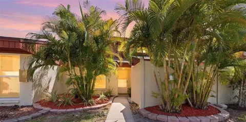 2074 Sunset Point Rd #137, Clearwater, FL 33765