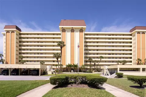 4725 Cove Cir #207, Saint Petersburg, FL 33708