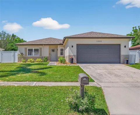 1222 Ranchwood Dr E, Dunedin, FL 34698