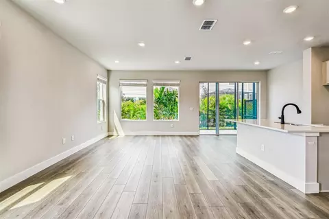 Living - 11706 Full Moon Loop, Parrish, FL 34219 photo 4 of 6