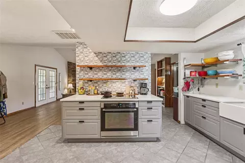 Kitchen - 7004 Dusty Rd, Riverview, FL 33569 photo 1 of 3