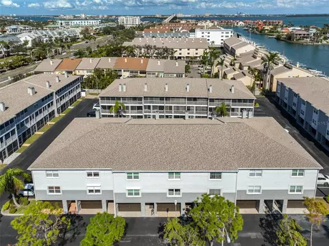 521 Pinellas Bayway S #202, Saint Petersburg, FL 33715