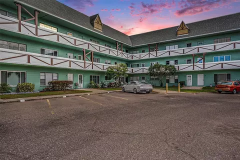 2043 Denmark St #65, Clearwater, FL 33763