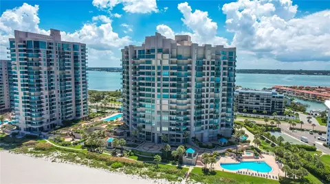 1560 Gulf Blvd #1607, Clearwater, FL 33767