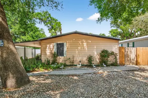 10510 Bay Hills Cir, Thonotosassa, FL 33592