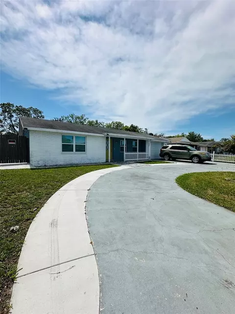 6310 Westport Dr, Port Richey, FL 34668