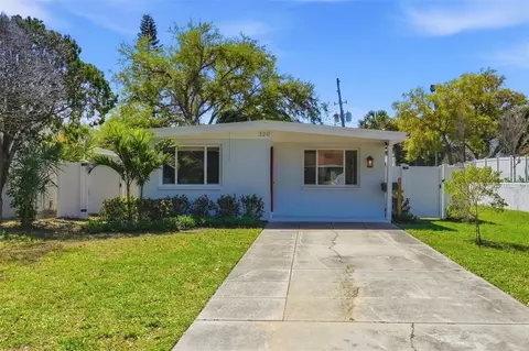 320 93rd Ave N, Saint Petersburg, FL 33702