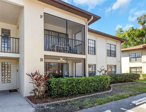 3323 Crystal Ct E #B, Palm Harbor, FL 34685