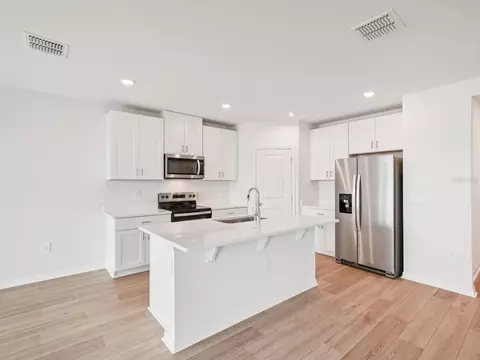 Kitchen - 7705 Satterfield Ter, Parrish, FL 34219 photo 2 of 3