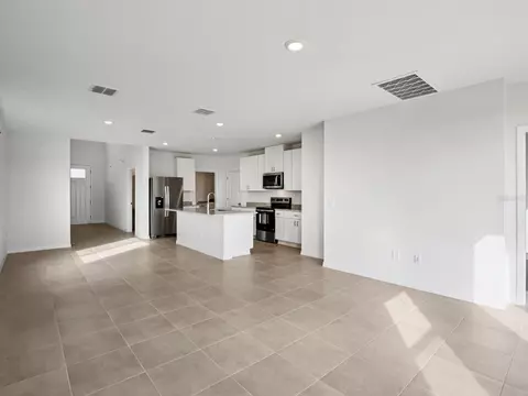 Living - 11329 Bellewood Ter, Parrish, FL 34219 photo 1 of 3