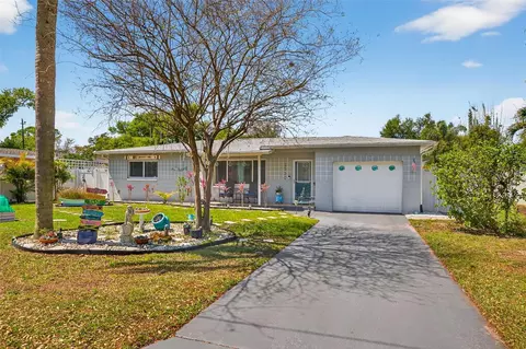 2530 51st St N, Saint Petersburg, FL 33710