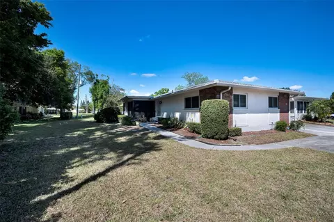 1121 Queen Anne Dr #C, Palm Harbor, FL 34684