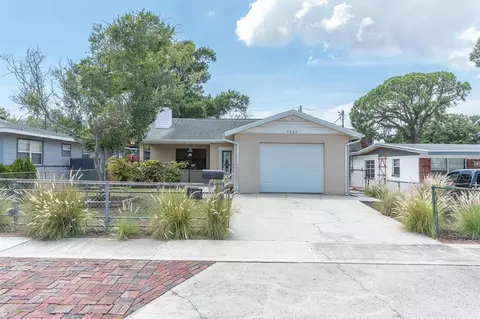7920 52 St N, Pinellas Park, FL 33781