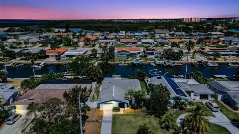 3931 Headsail Dr, New Port Richey, FL 34652