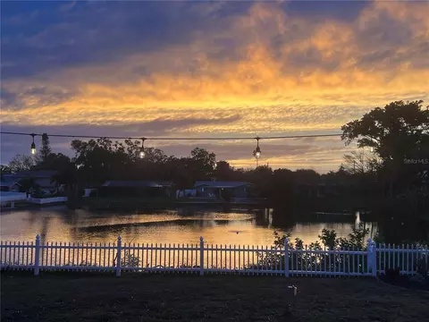 6506 Hillside Ave, Seminole, FL 33772