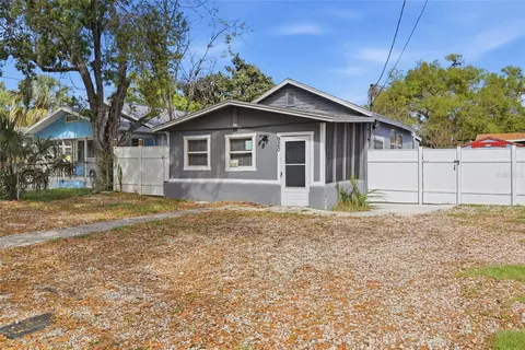 920 E Annie St, Tampa, FL 33612