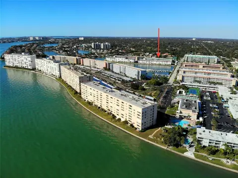 5935 30th Ave S #307, Gulfport, FL 33707