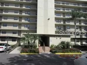 800 Cove Cay Dr #1F, Clearwater, FL 33760