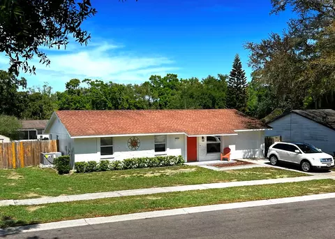 2307 Merrily Cir N, Seffner, FL 33584