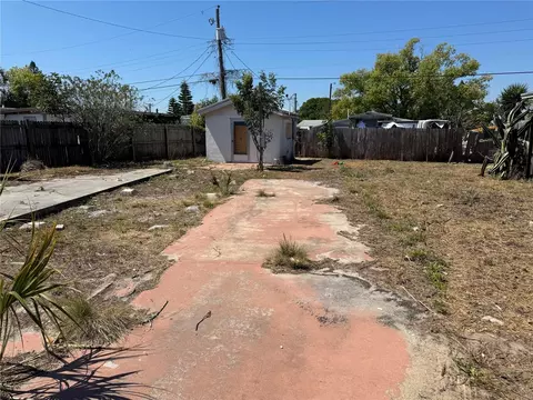 1815 Lullaby Dr, Holiday, FL 34691