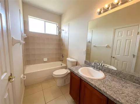 Bath - 18010 Java Isle Dr, Tampa, FL 33647 photo 1 of 4