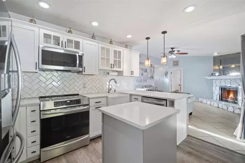 Kitchen - 7403 Providence Rd, Riverview, FL 33578 photo 2 of 6