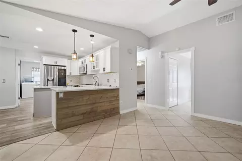 Entry Way - 7403 Providence Rd, Riverview, FL 33578 photo 3 of 4