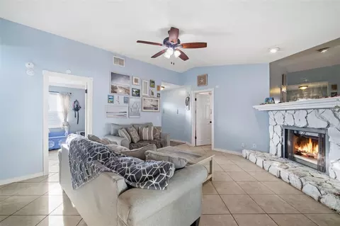 Living - 7403 Providence Rd, Riverview, FL 33578 photo 3 of 12