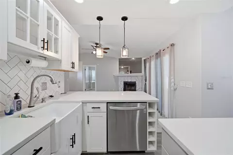 Kitchen - 7403 Providence Rd, Riverview, FL 33578 photo 3 of 6