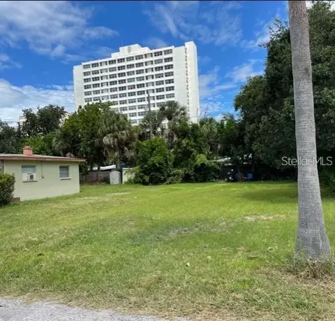 6721 10th Avenue Ter S, South Pasadena, FL 33707