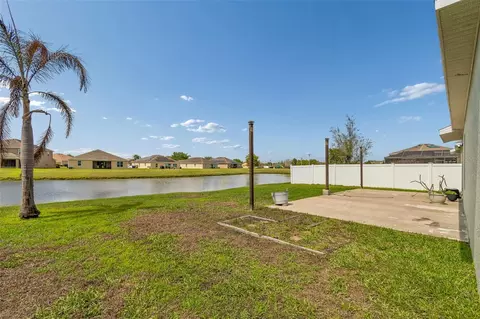 Exterior - 3416 Mallard Pond Blvd, Saint Cloud, FL 34772 photo 6 of 11