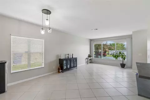 Living - 3416 Mallard Pond Blvd, Saint Cloud, FL 34772 photo 3 of 6