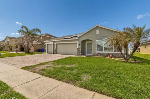 Exterior - 3416 Mallard Pond Blvd, Saint Cloud, FL 34772 photo 4 of 11