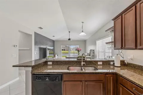 Kitchen - 3416 Mallard Pond Blvd, Saint Cloud, FL 34772 photo 3 of 6