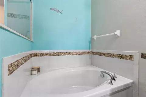 Bath - 3416 Mallard Pond Blvd, Saint Cloud, FL 34772 photo 4 of 4