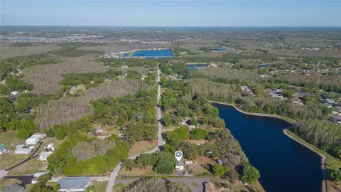 View/Area - 17616 Eagle Ln, Lutz, FL 33558 photo 5 of 11