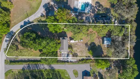 View/Area - 17616 Eagle Ln, Lutz, FL 33558 photo 3 of 11