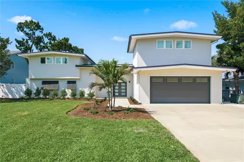 915 Bayshore Dr, Tarpon Springs, FL 34689