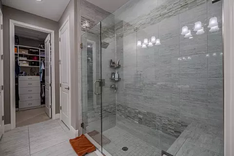 Bath - 11716 Wrought Pine Loop, Riverview, FL 33569 photo 2 of 4