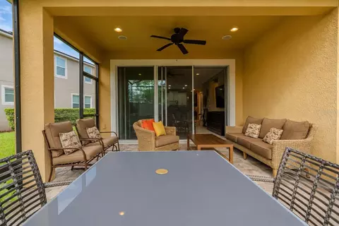 Exterior - 11716 Wrought Pine Loop, Riverview, FL 33569 photo 2 of 12