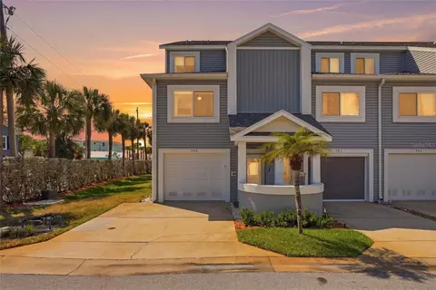 900 Harbour House Dr, Indian Rocks Beach, FL 33785