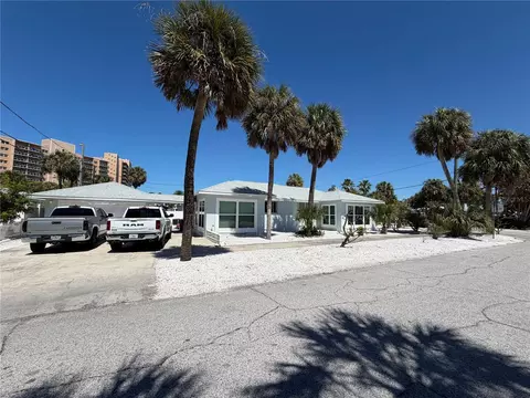 850 Mandalay Ave, Clearwater Beach, FL 33767