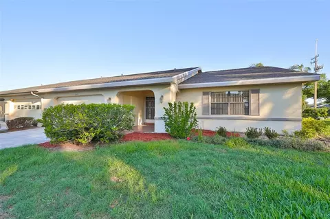 2321 Lancaster Dr, Sun City Center, FL 33573