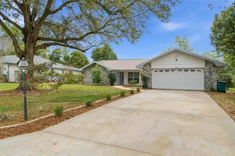 Exterior - 6068 W Douneray Loop, Crystal River, FL 34429 photo 4 of 10