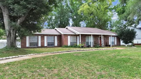 7608 Barry Rd, Tampa, FL 33615