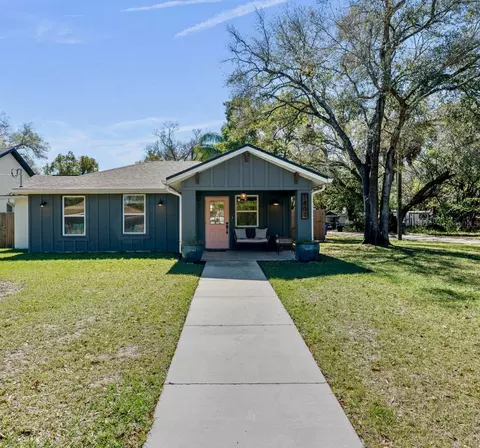 1801 E Knollwood St, Tampa, FL 33610