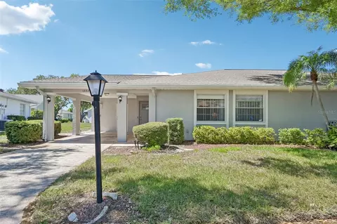 1222 Haddington Cir, Sun City Center, FL 33573