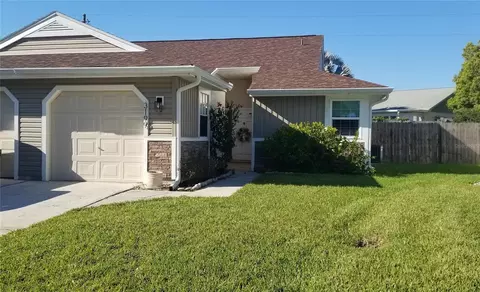 3199 Phlox Dr, Palm Harbor, FL 34684