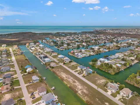 4018 Amberjack Dr, Hernando Beach, FL 34607 photo 3