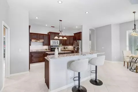 Kitchen - 703 Covington Ct, Seffner, FL 33584 photo 3 of 4